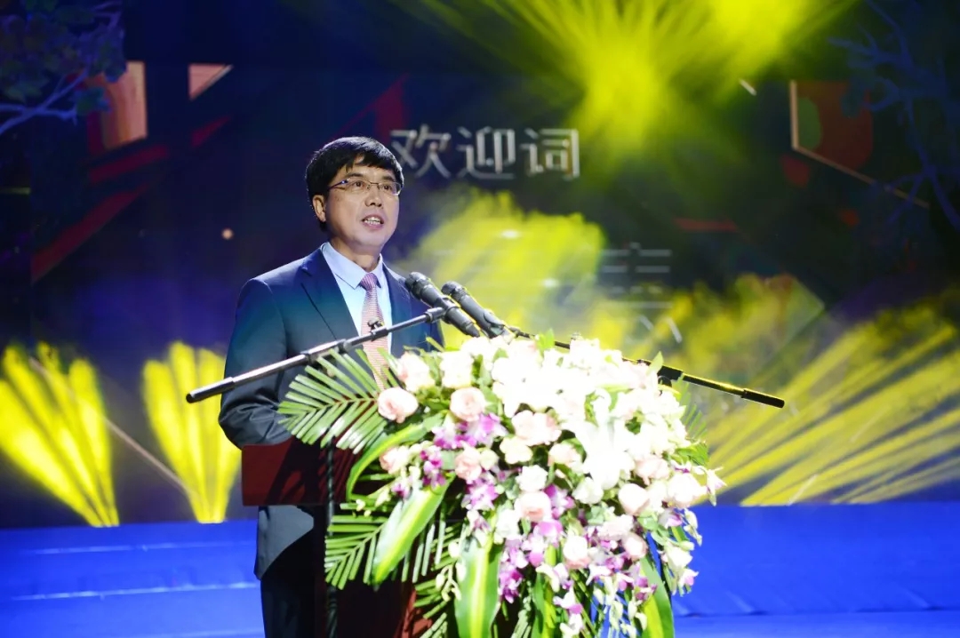 5daea3a0709af.jpg 20191022 我州举办首届中国朝鲜族诗歌节2.webp.jpg