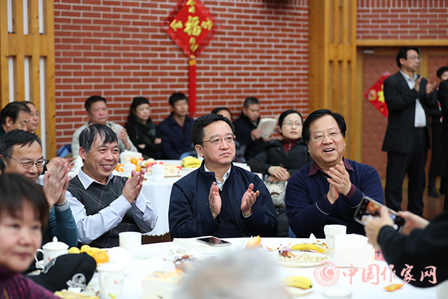5c4fb4228e25c.jpg 20190129 首都文学界迎春茶话会在京举行5.jpg