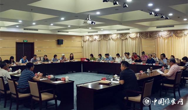 20190617 首都少数民族文学界座谈会在京举行3.jpg