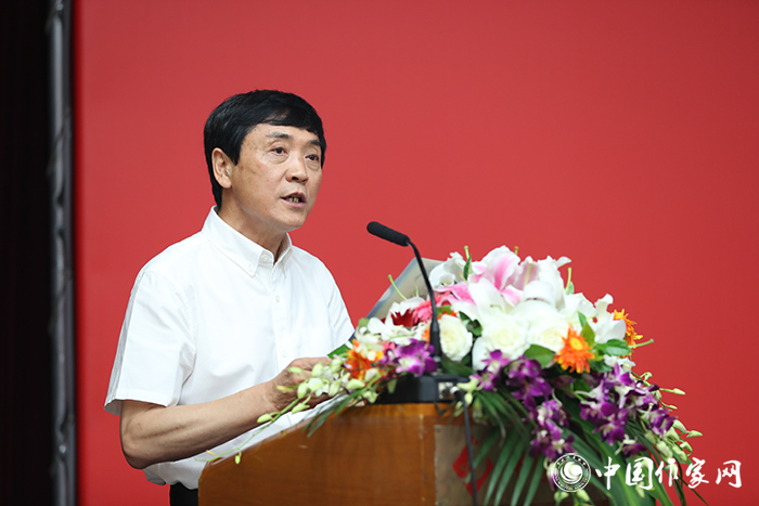 5d23e9ee8741f.jpg 20190709 坚守文学出版正确方向 打造知名文化品牌——作家出版社有限公司揭牌仪式在京举行8.jpg