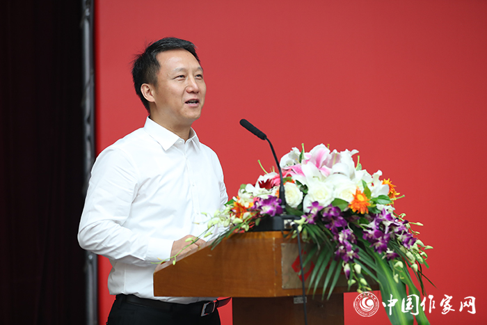 5d23e9f461cc3.jpg 20190709 坚守文学出版正确方向 打造知名文化品牌——作家出版社有限公司揭牌仪式在京举行9.jpg